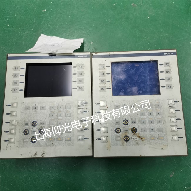 施耐德觸摸屏白屏維修請(qǐng)看XBTF011310 XBTF011110